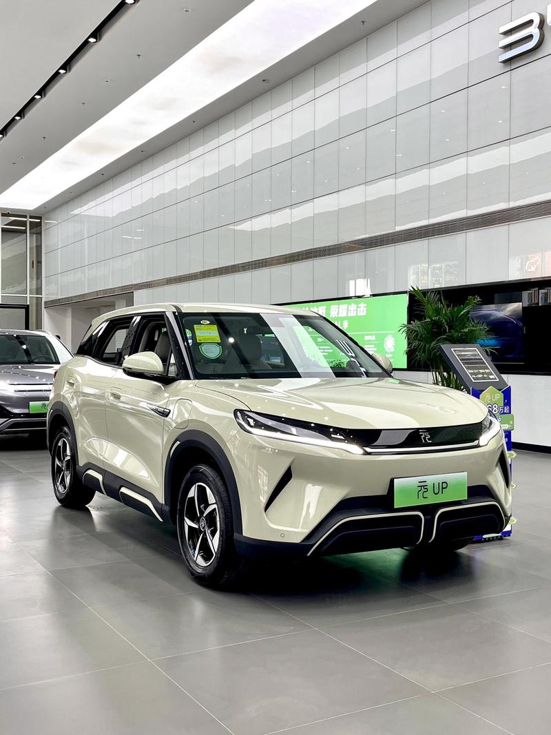 新能源电动汽车：解锁未来出行的新方式